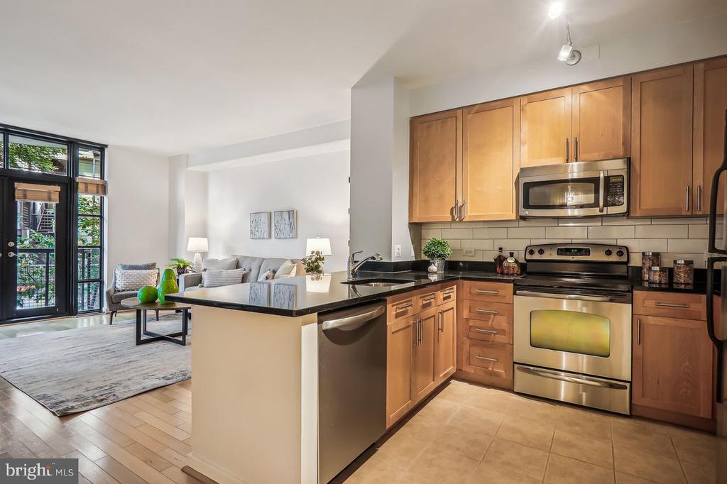 437 New York Ave NW #317