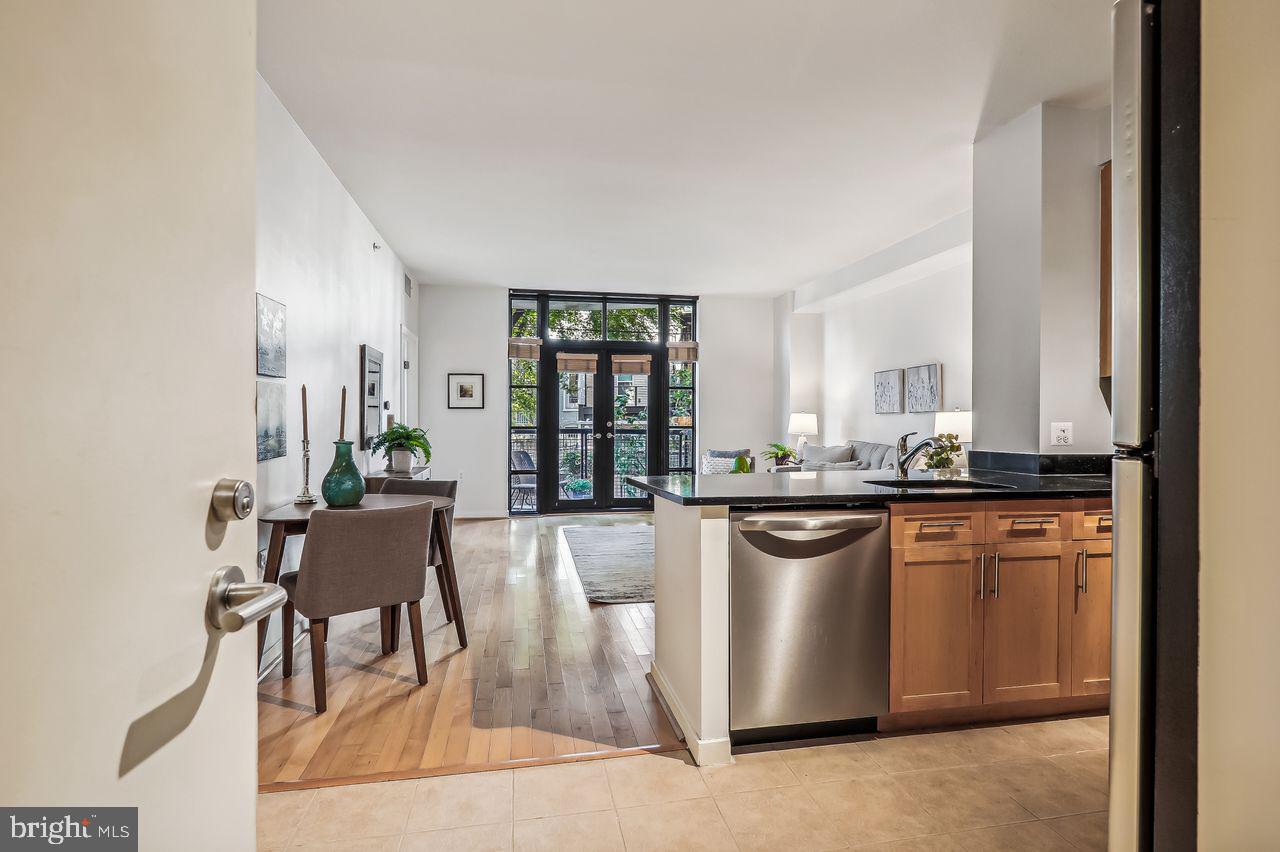 437 New York Ave NW #317