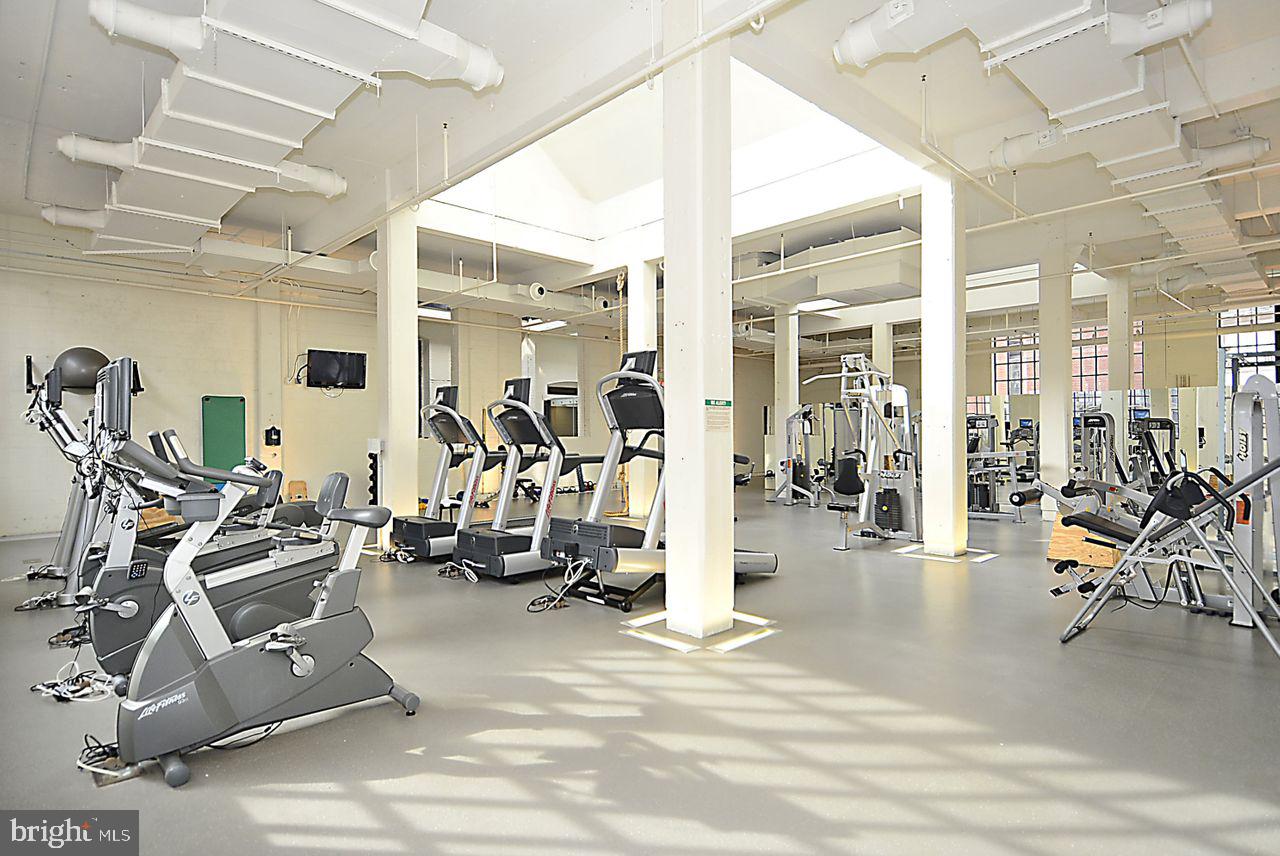 437 New York Ave NW #317