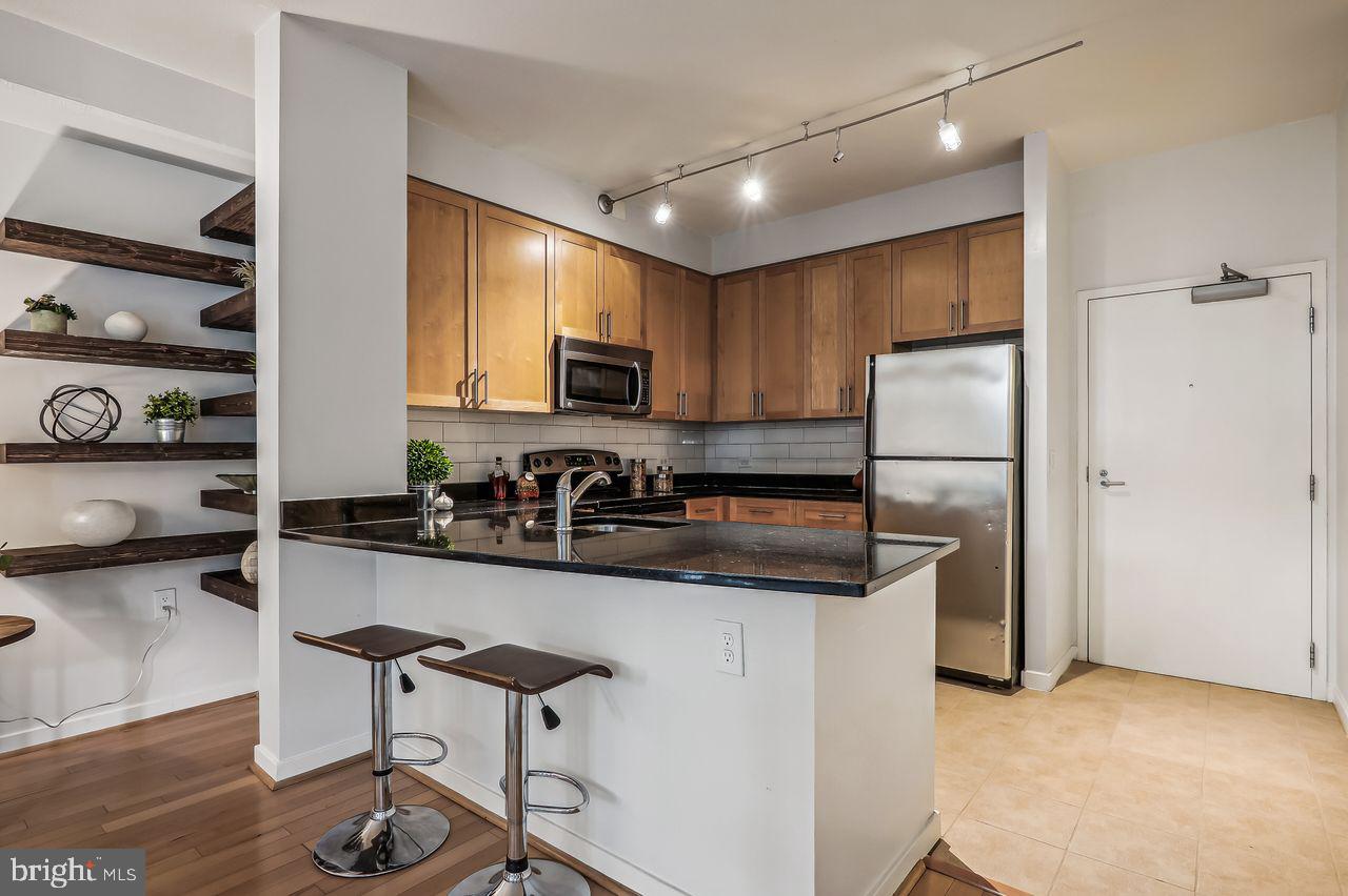 437 New York Ave NW #317