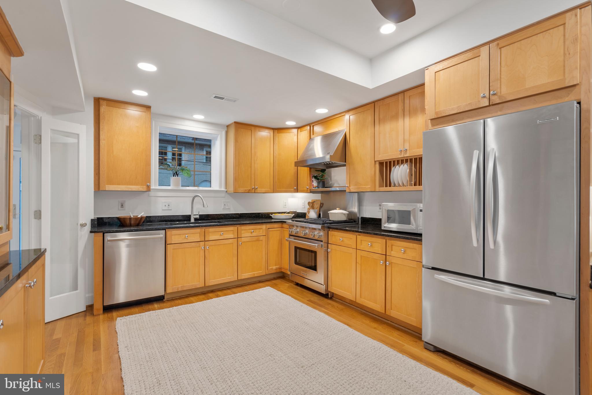 3312 Cathedral Ave NW