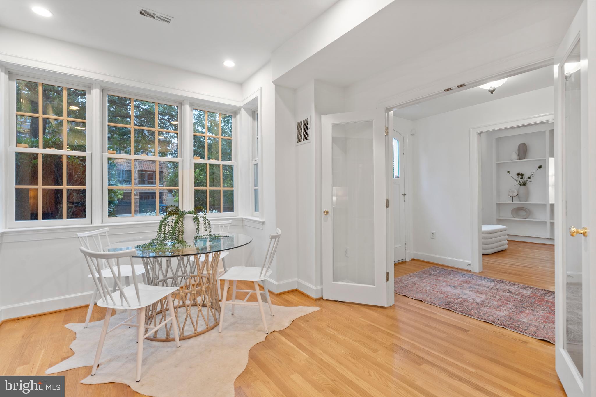 3312 Cathedral Ave NW