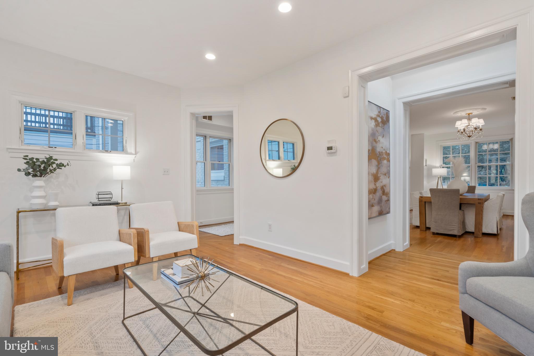 3312 Cathedral Ave NW