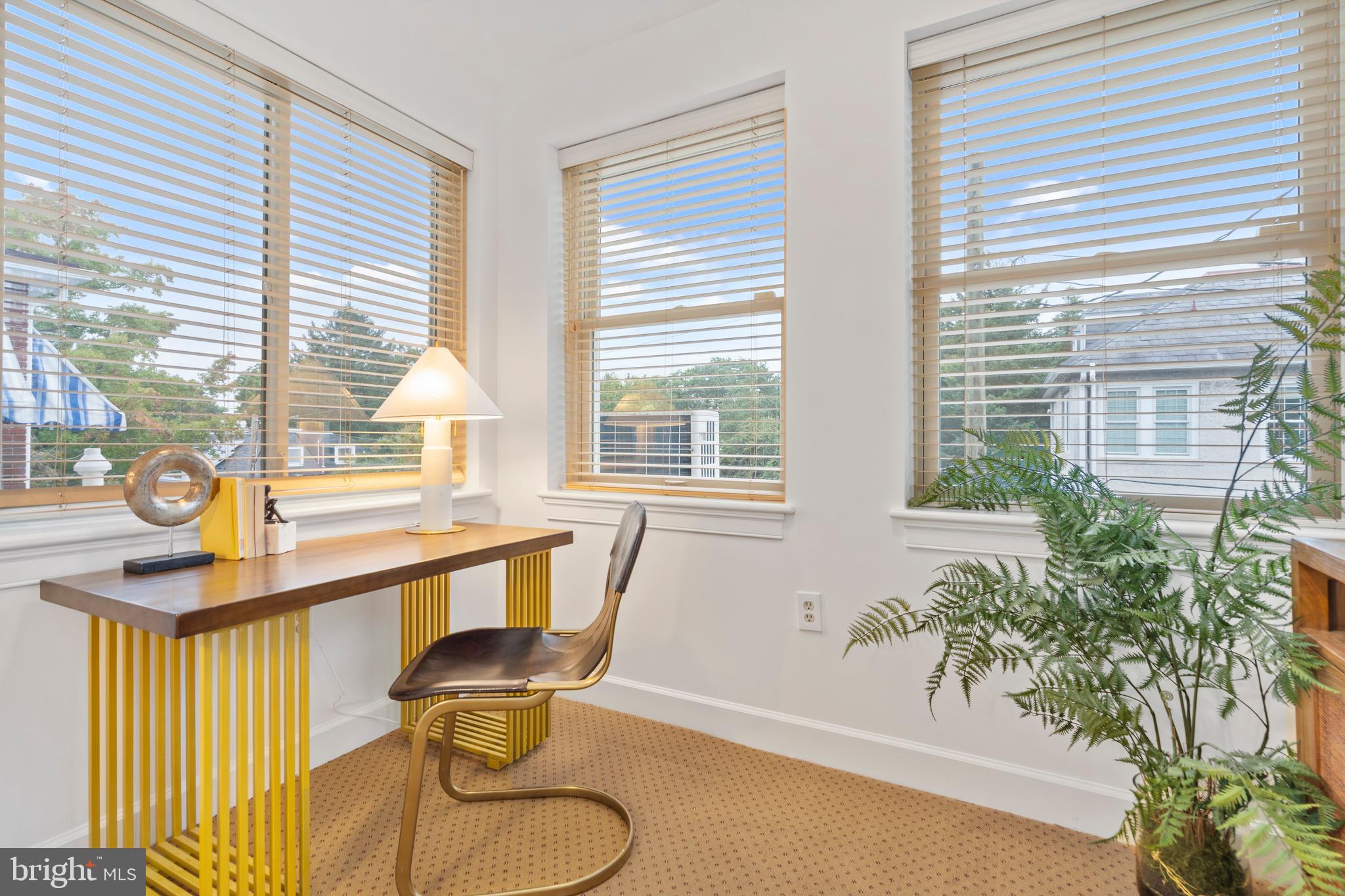 3312 Cathedral Ave NW