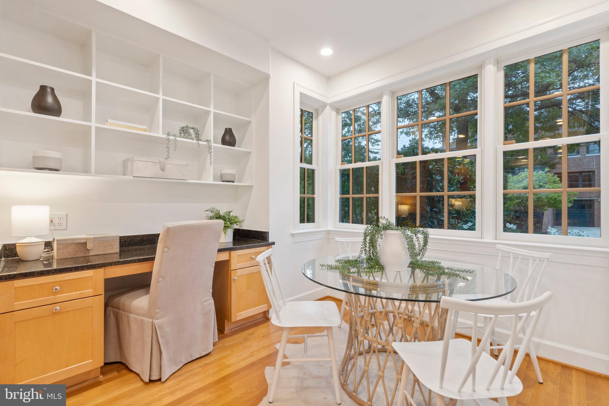 3312 Cathedral Ave NW