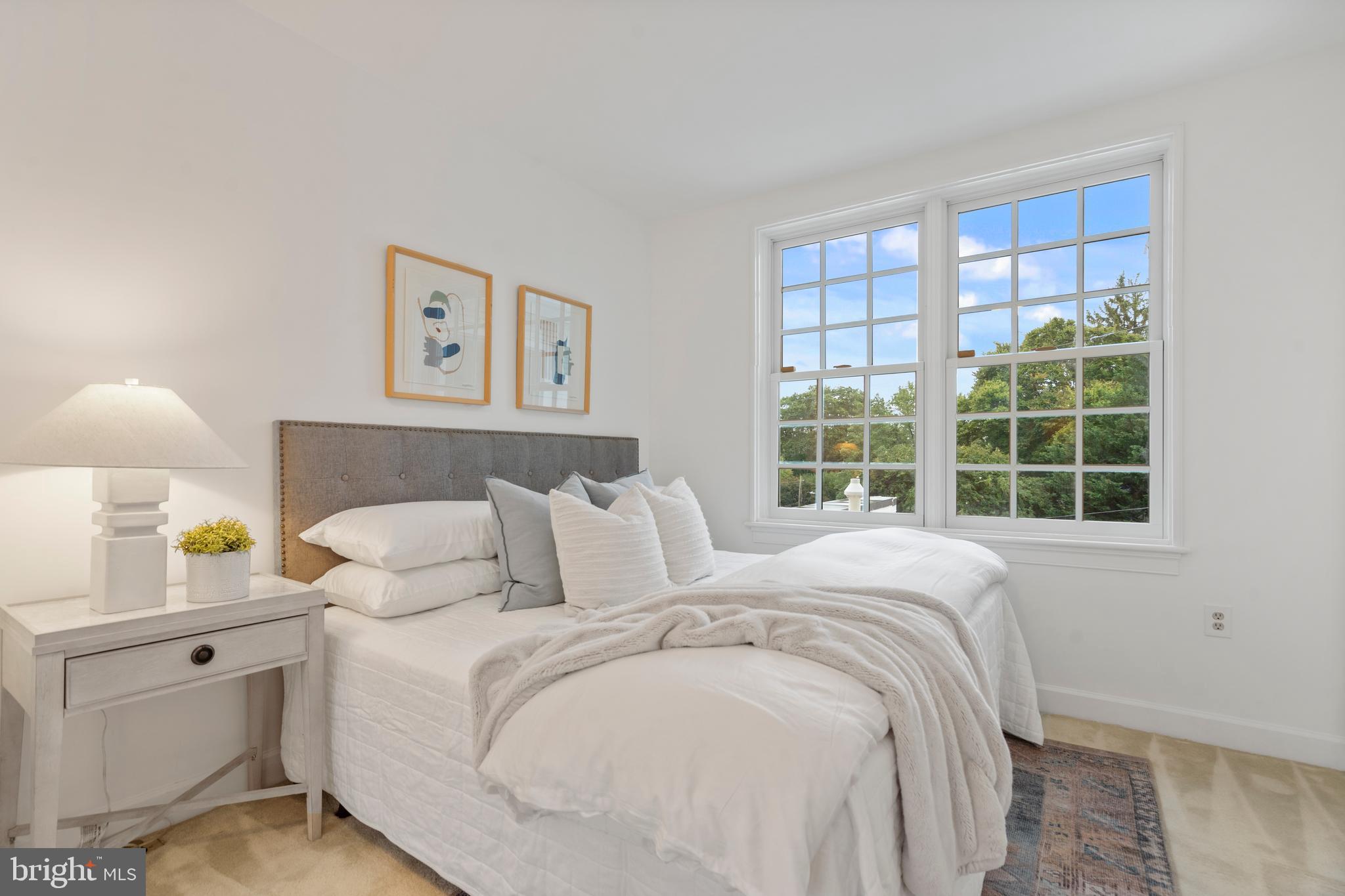 3312 Cathedral Ave NW