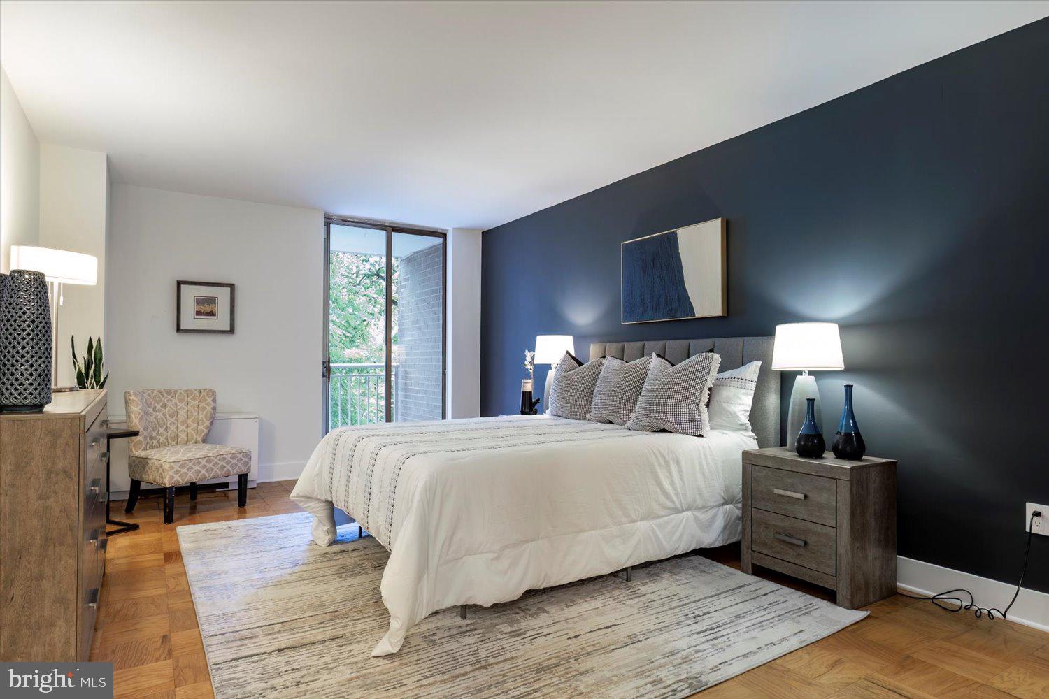 3001 Veazey Ter NW #213