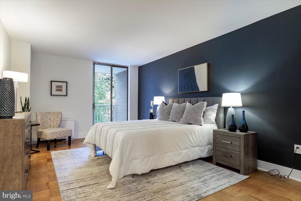 3001 Veazey Ter NW #213