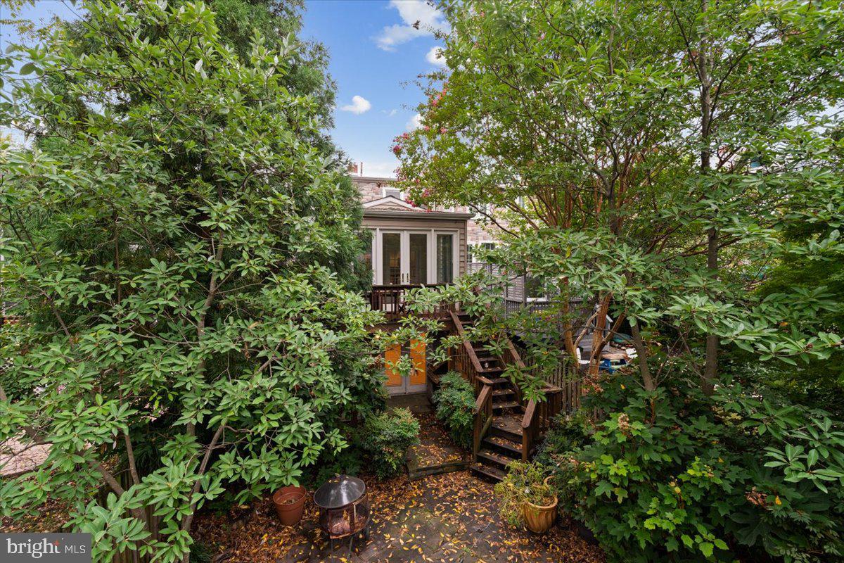 1419 FOXHALL RD NW