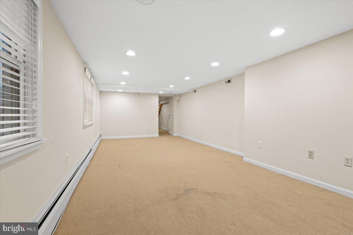 1419 FOXHALL RD NW