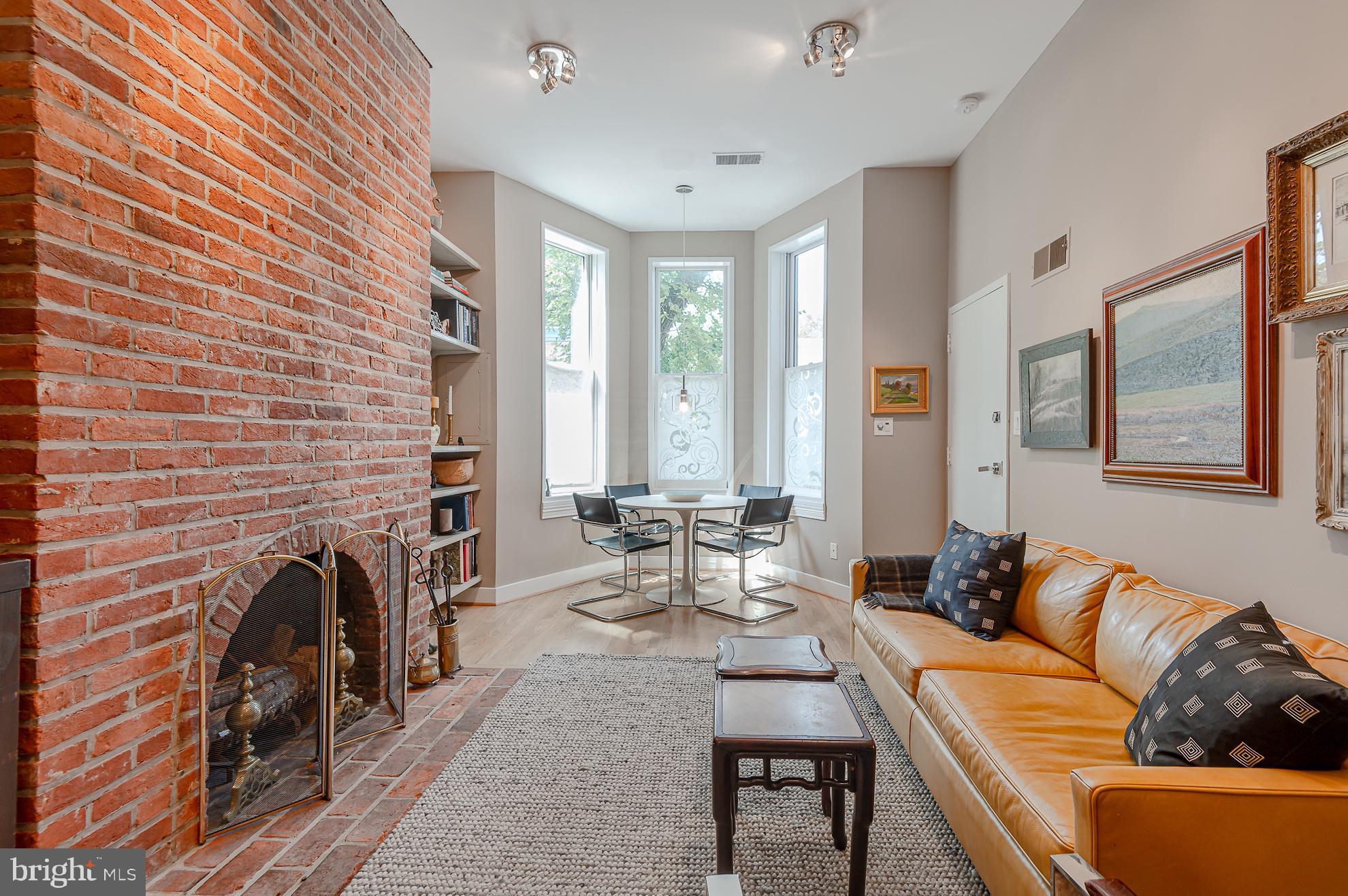 332 11th St SE