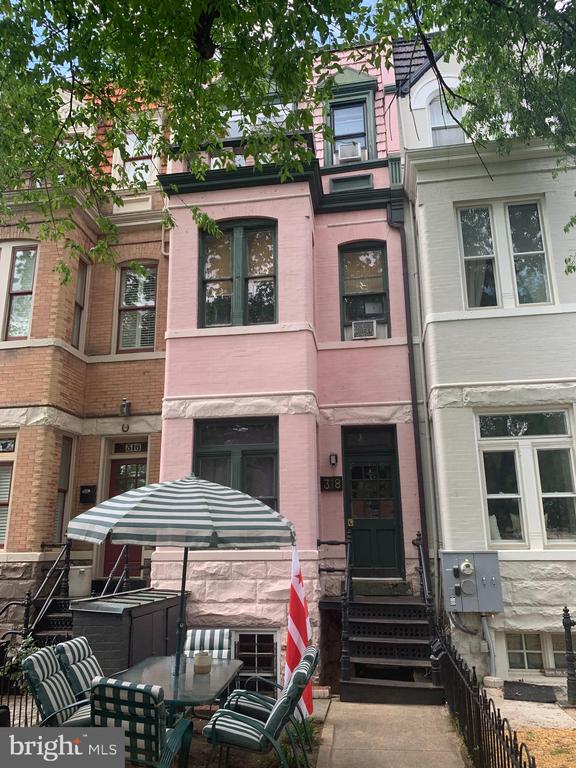 318 NORTH CAROLINA AVE SE #3