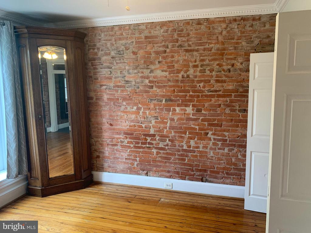 318 NORTH CAROLINA AVE SE #3