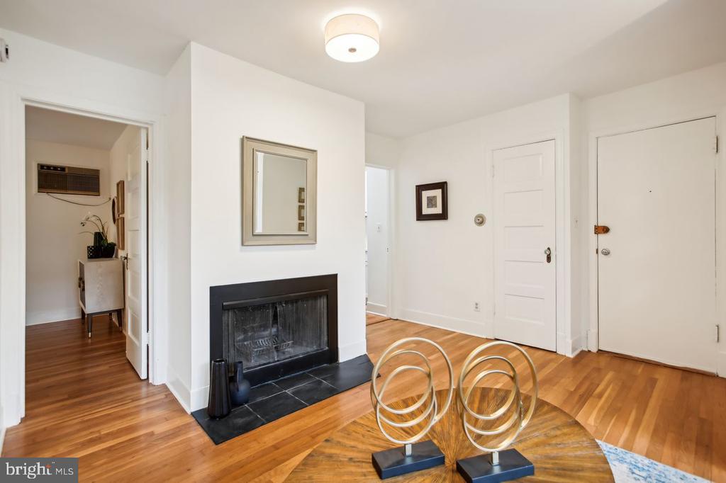401 A St NE #3