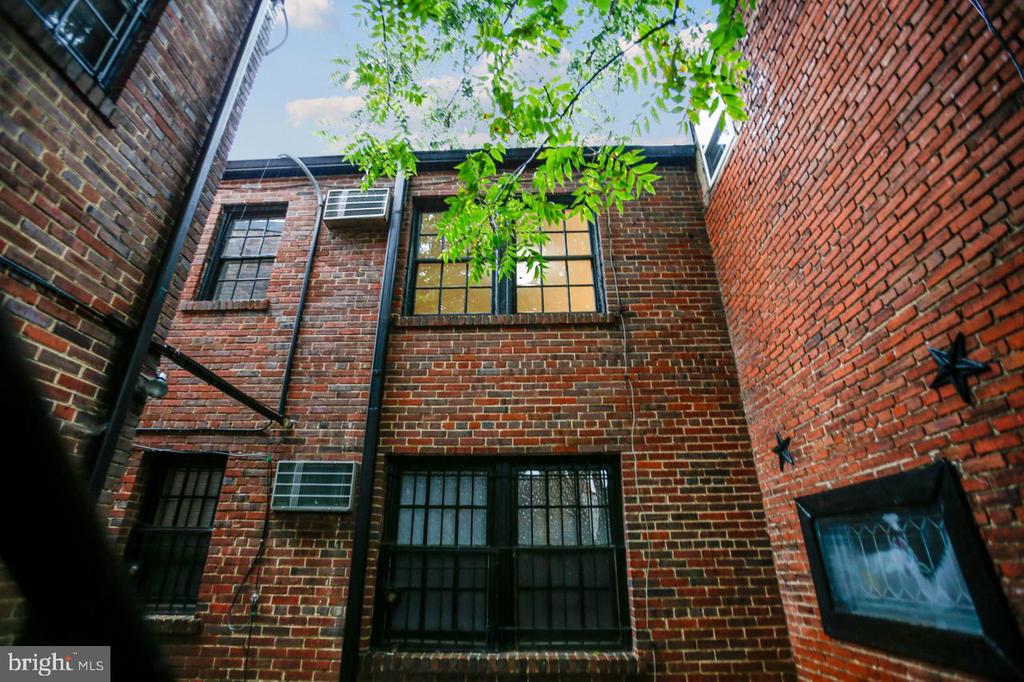 401 A St NE #3