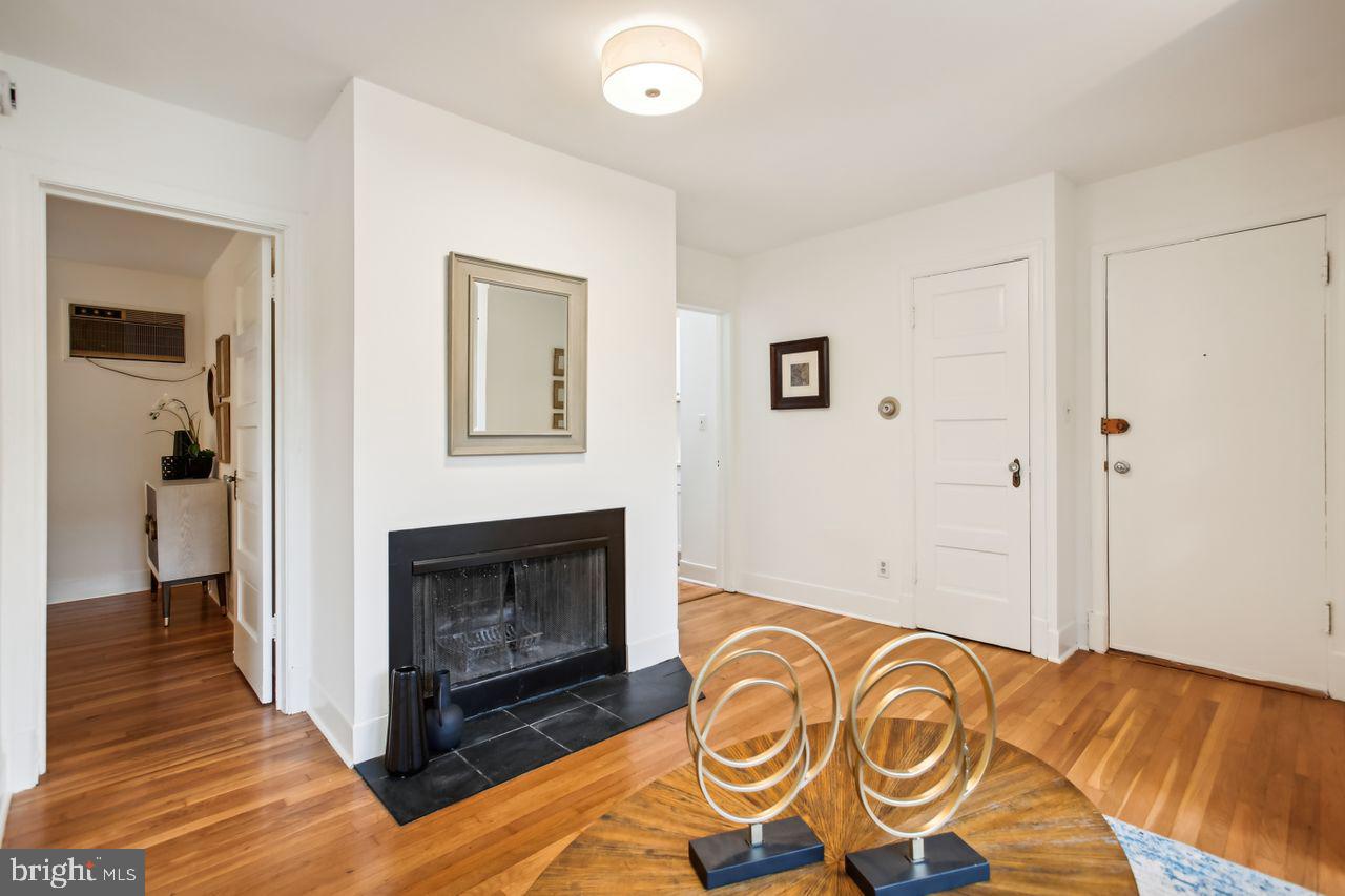 401 A St NE #3