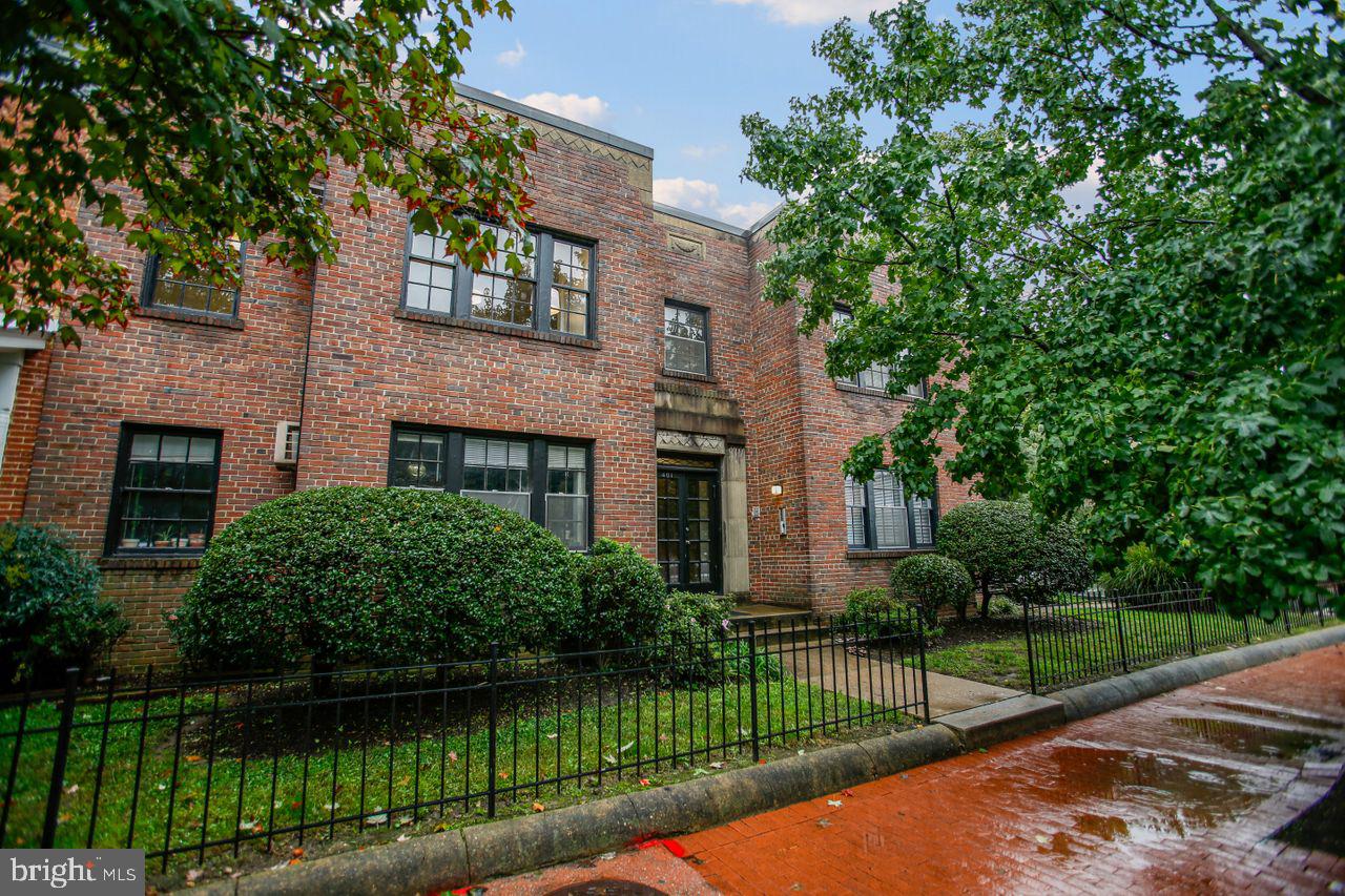 401 A St NE #3