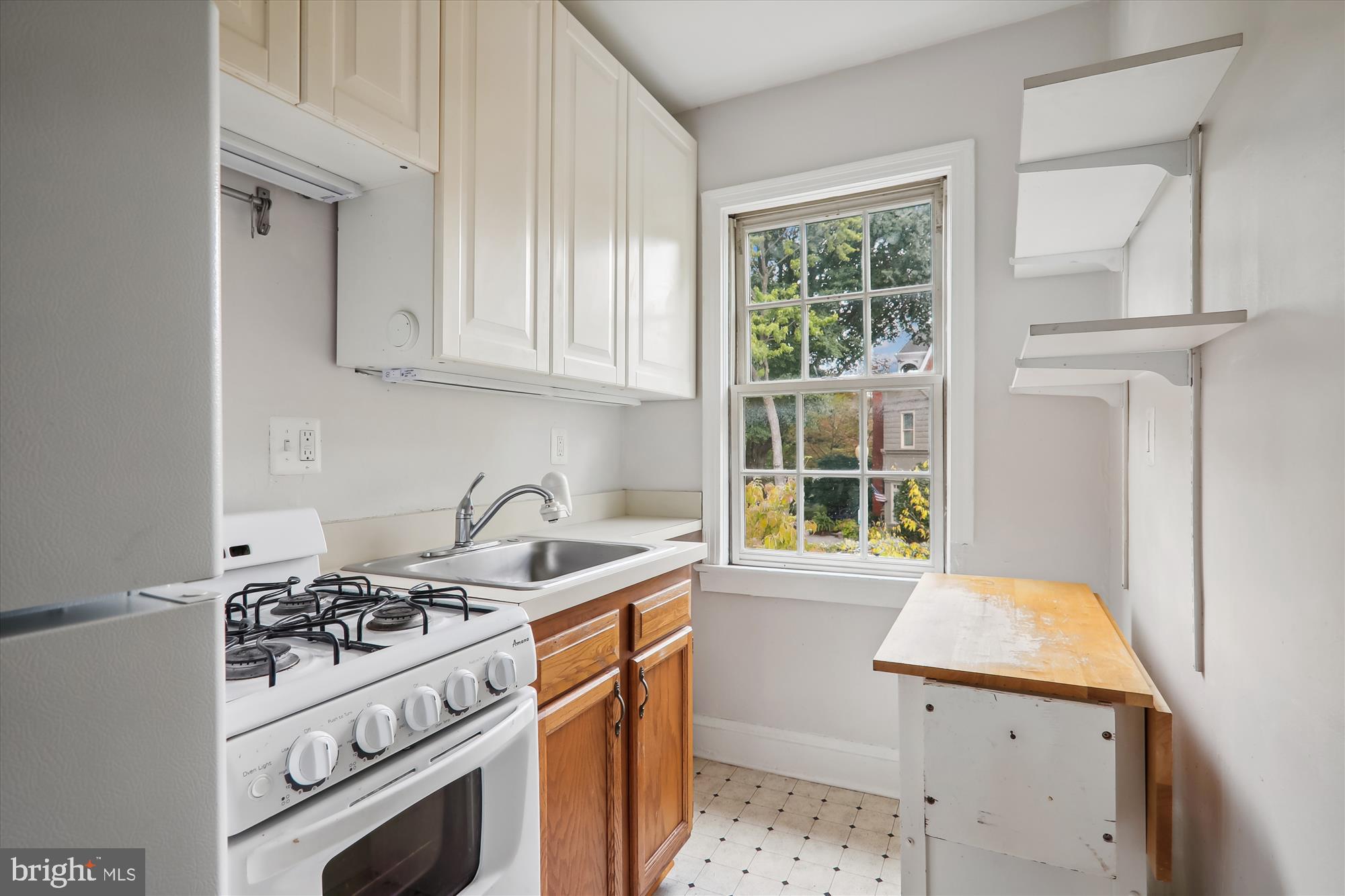 821 East Capitol SE