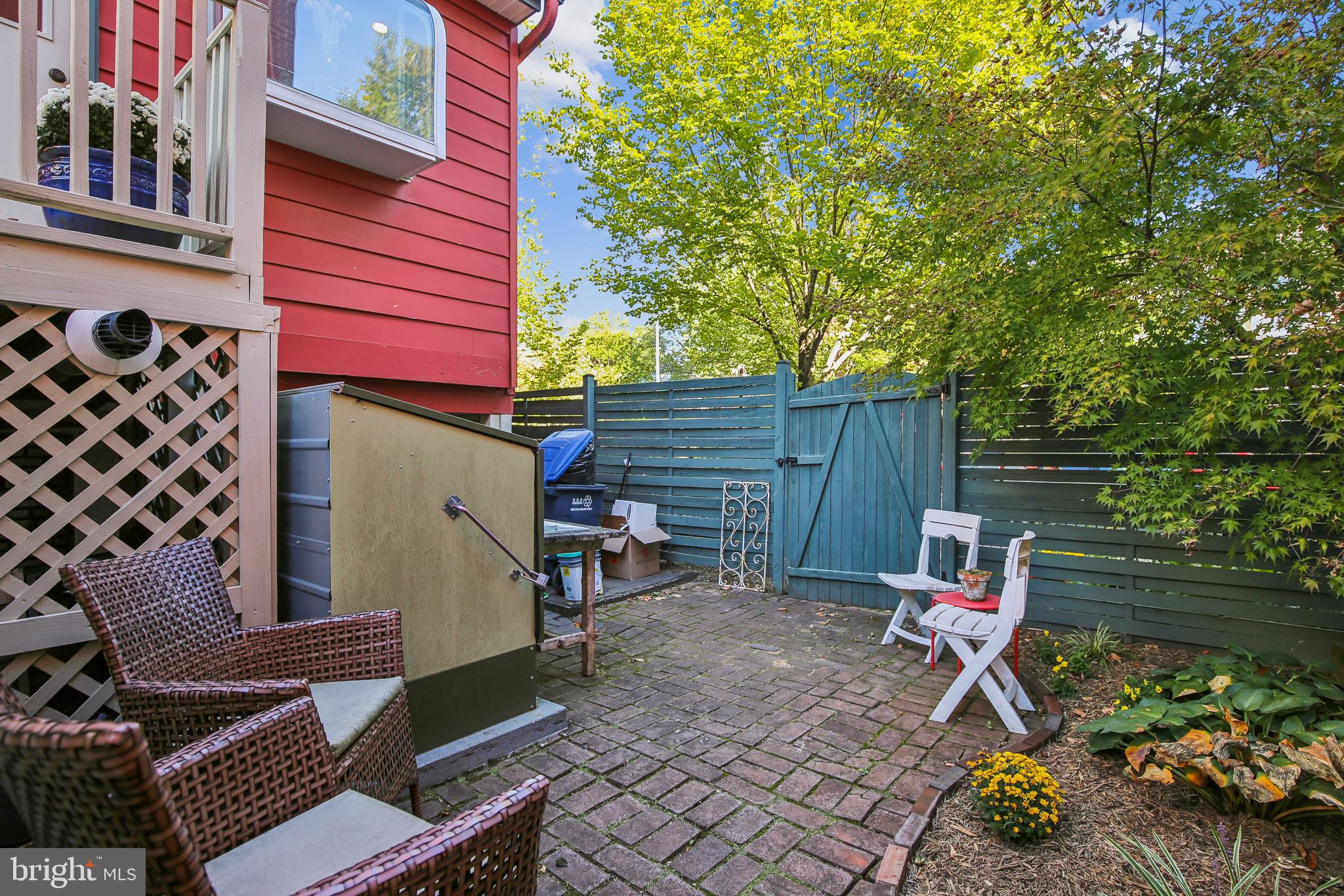 200 10th St SE