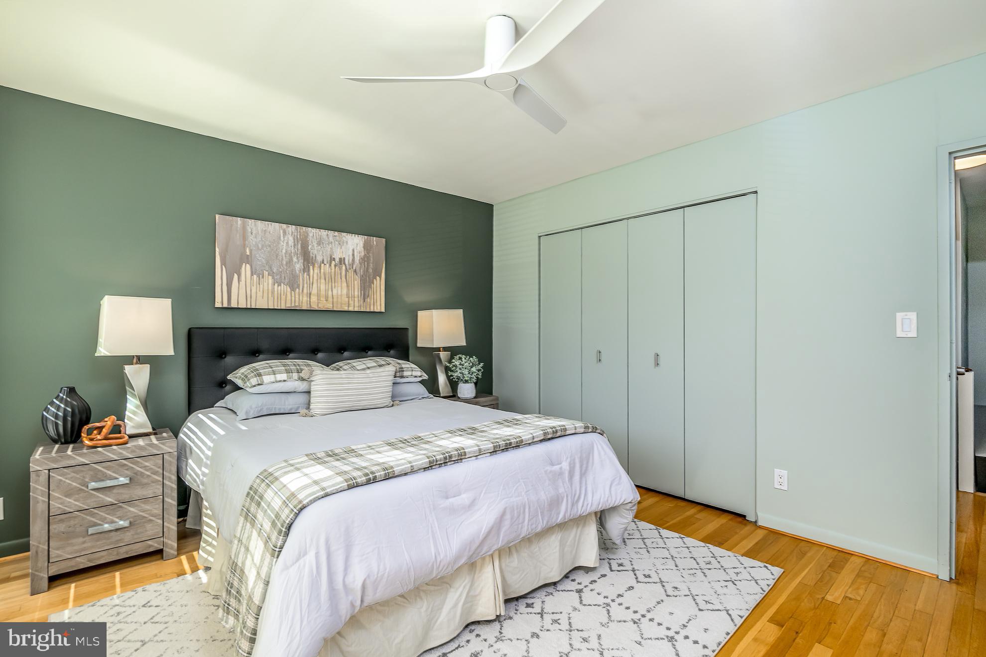 211 G St SW #133