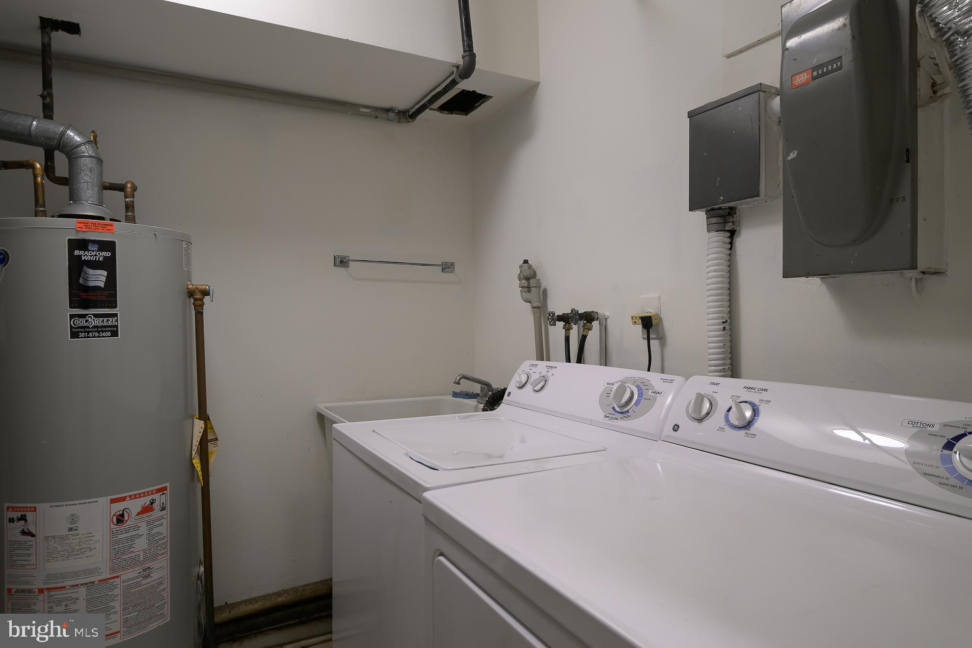 211 G St SW #133