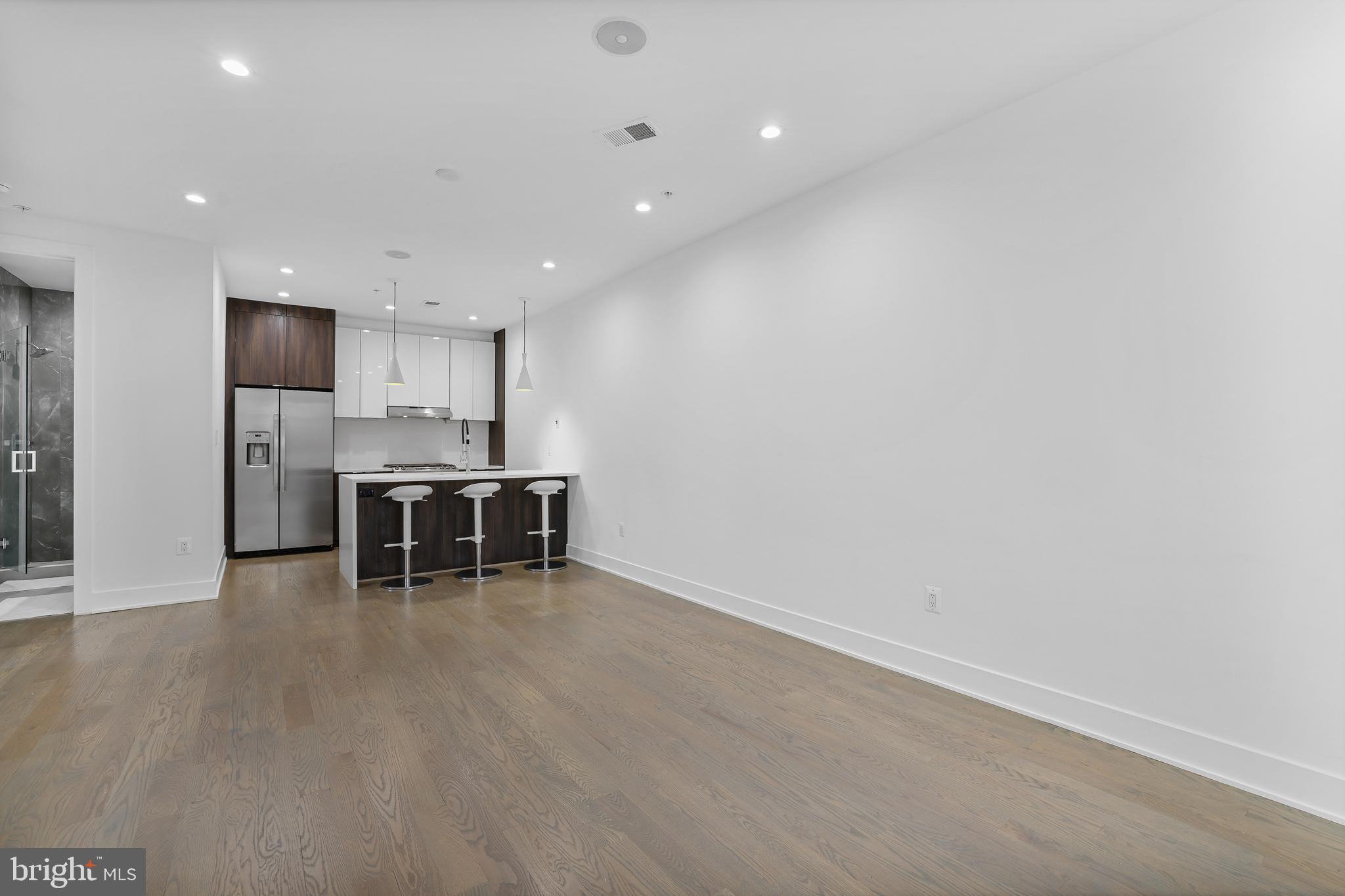 1220 POTOMAC AVE SE #3