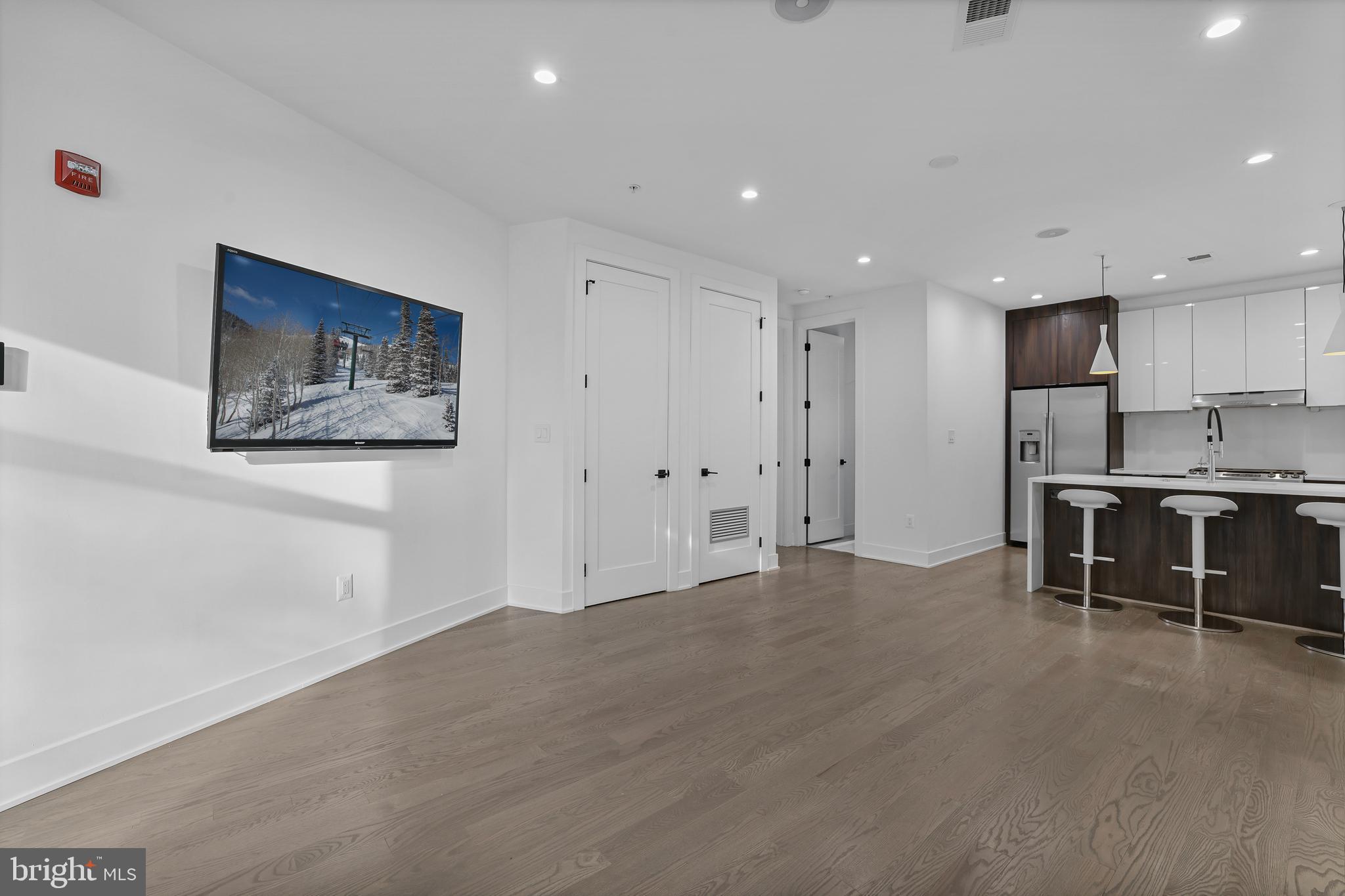 1220 POTOMAC AVE SE #3
