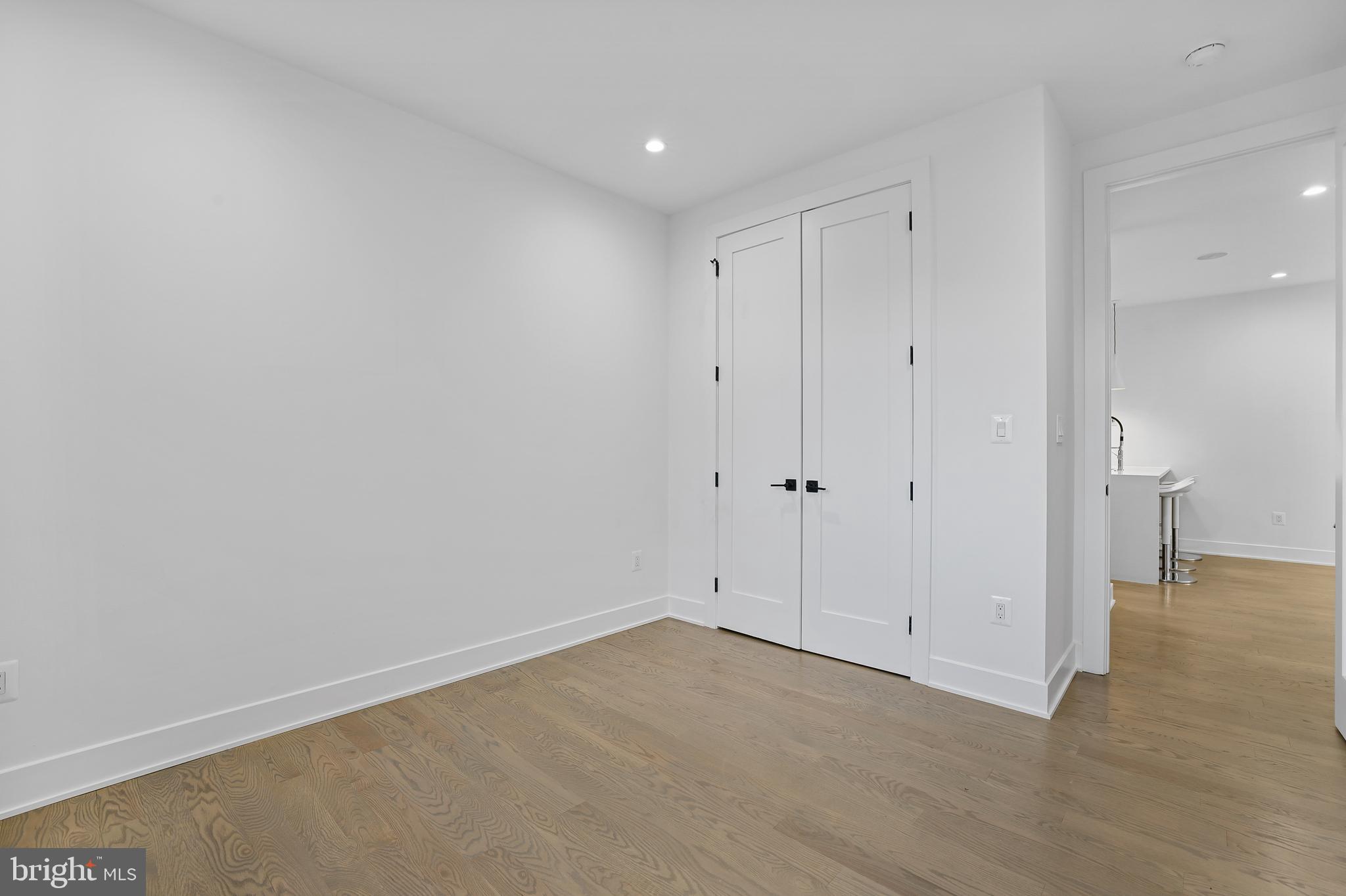 1220 POTOMAC AVE SE #3