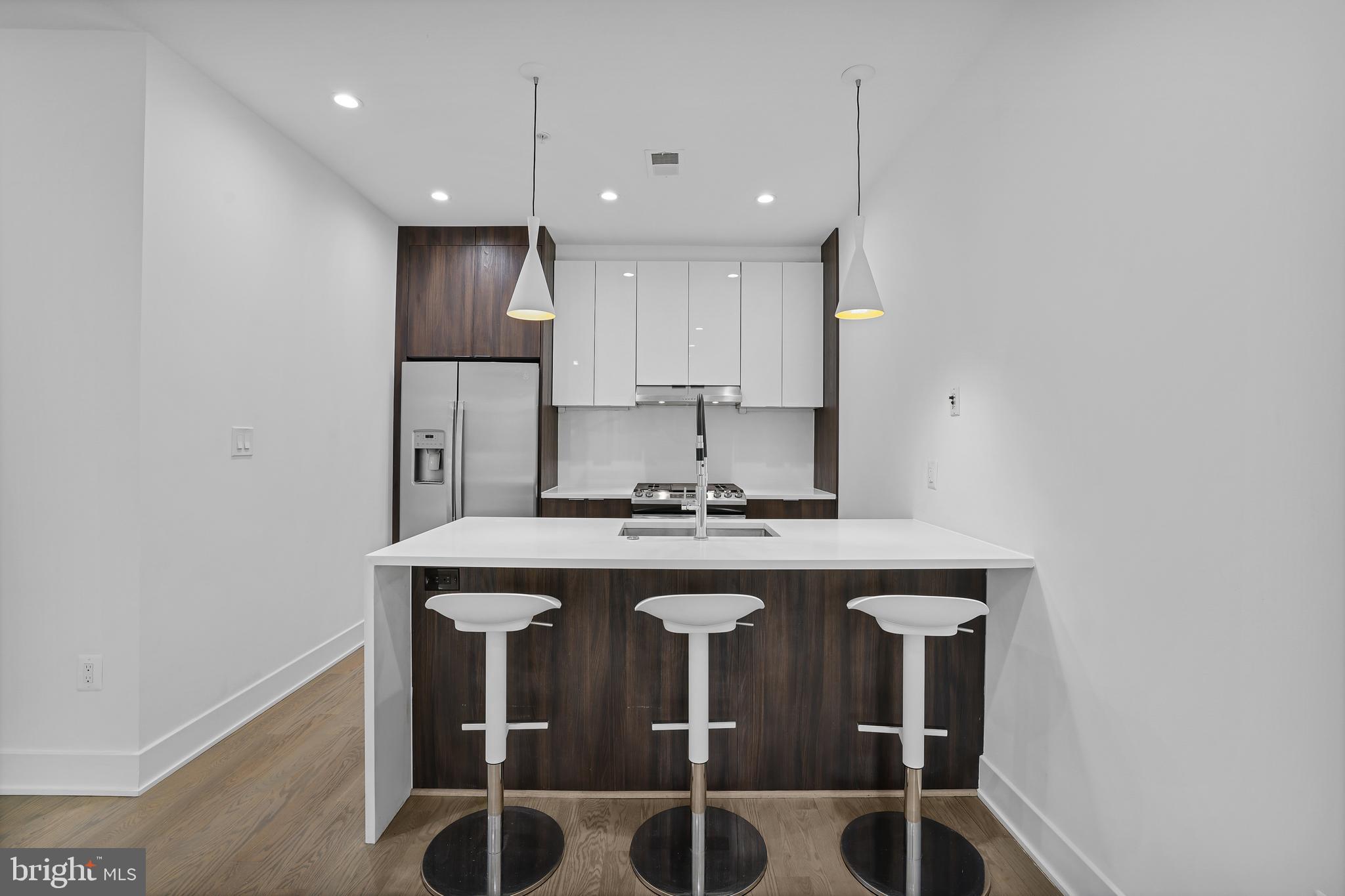 1220 POTOMAC AVE SE #3