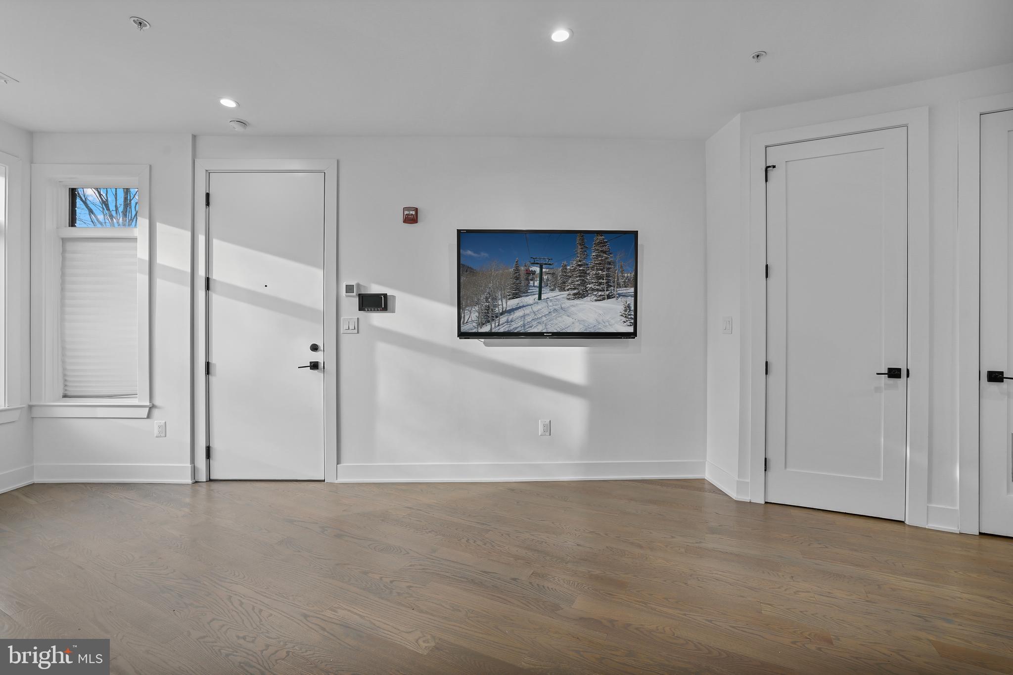 1220 POTOMAC AVE SE #3