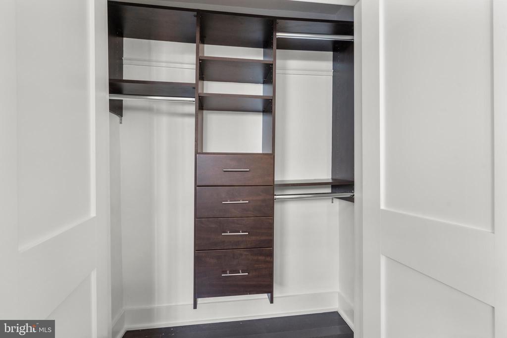 626 Independence Ave SE #305