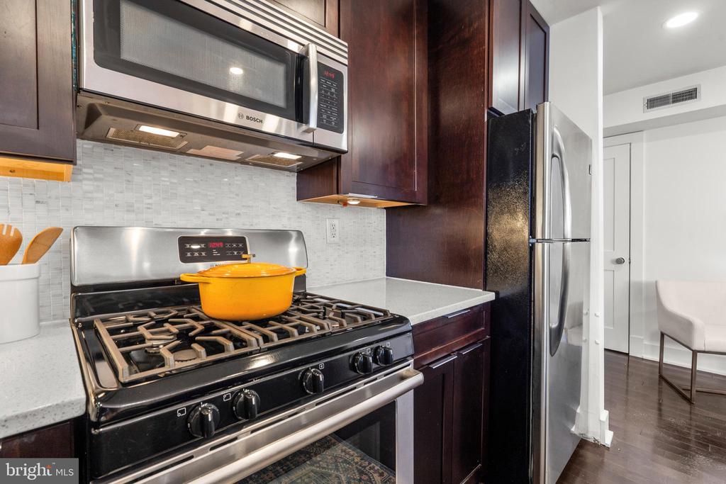 626 Independence Ave SE #305