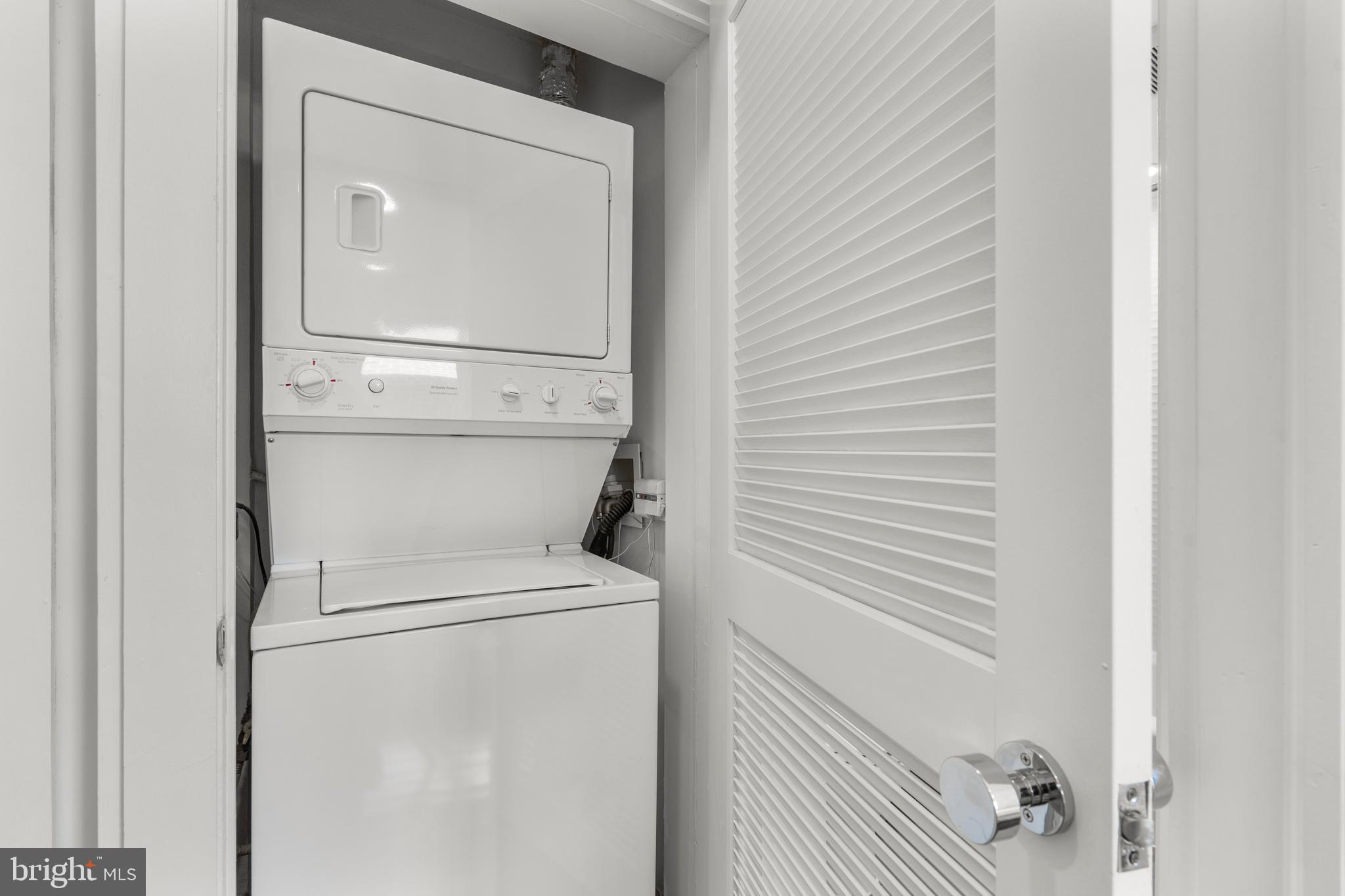 626 Independence Ave SE #305