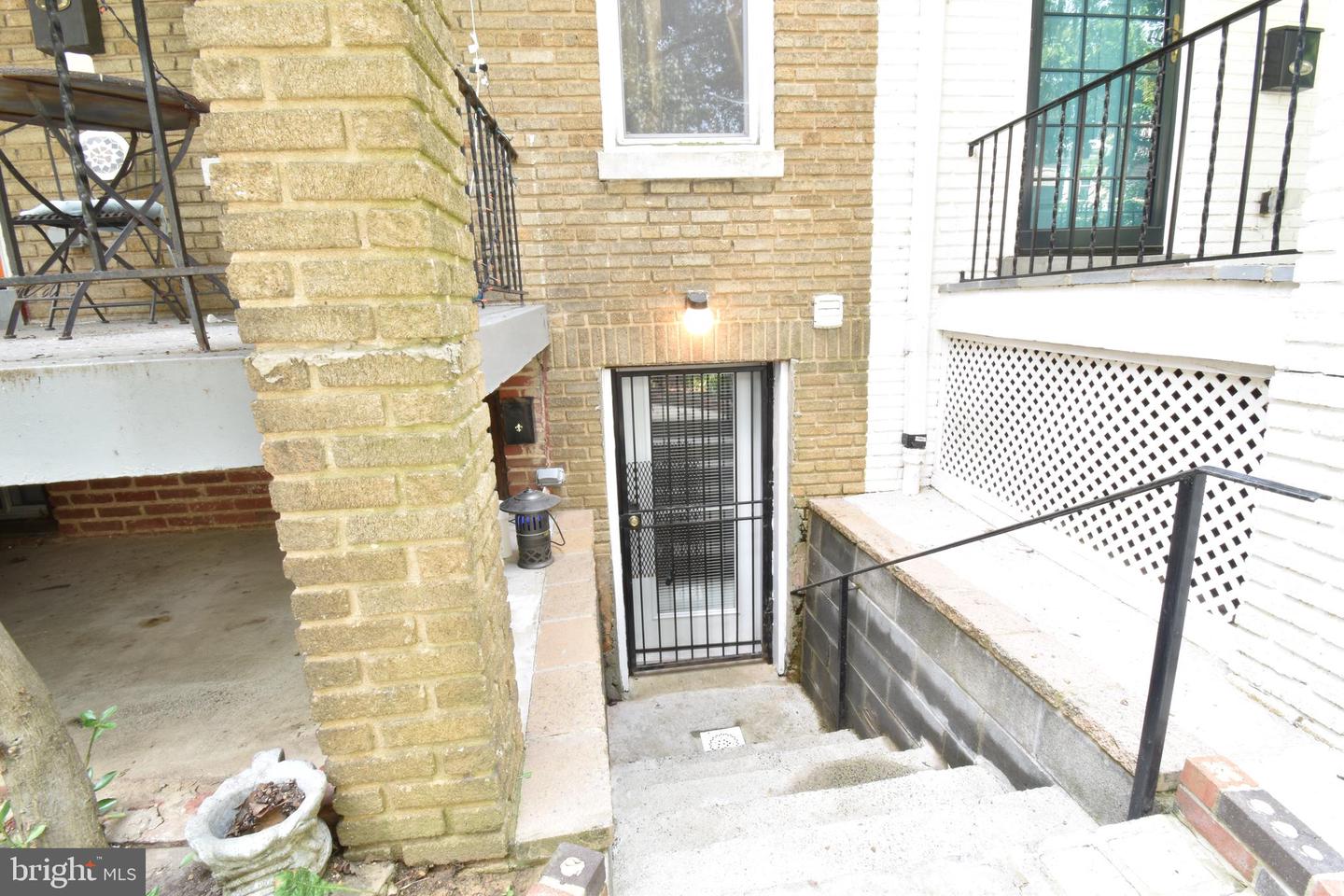 622 PRINCETON PL NW #B