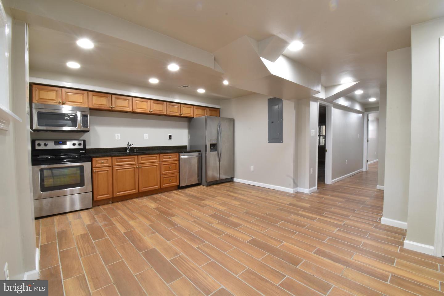 622 PRINCETON PL NW #B