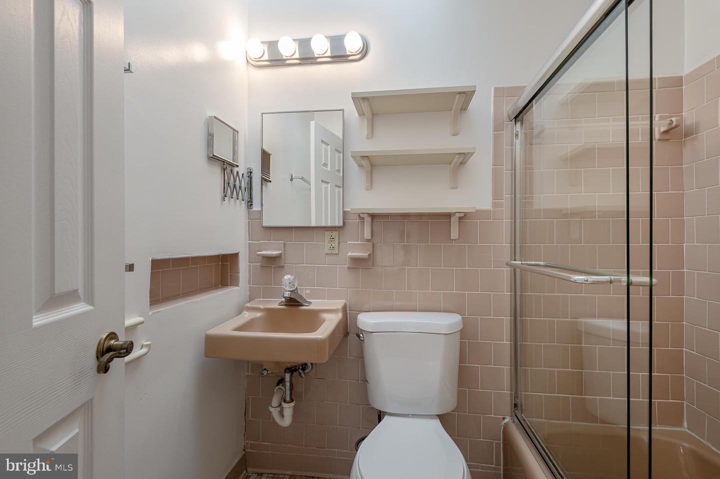 112 11th St NE
