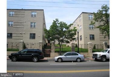 948 Eastern Ave NE #3