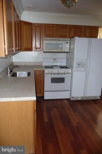 948 Eastern Ave NE #3