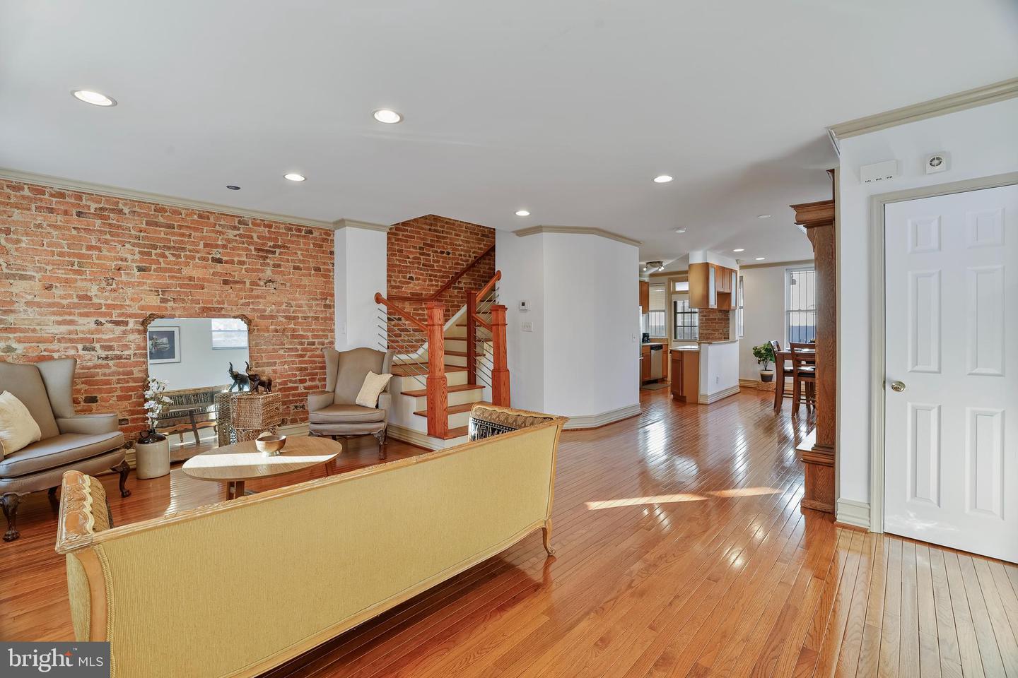 1854 2nd St NW