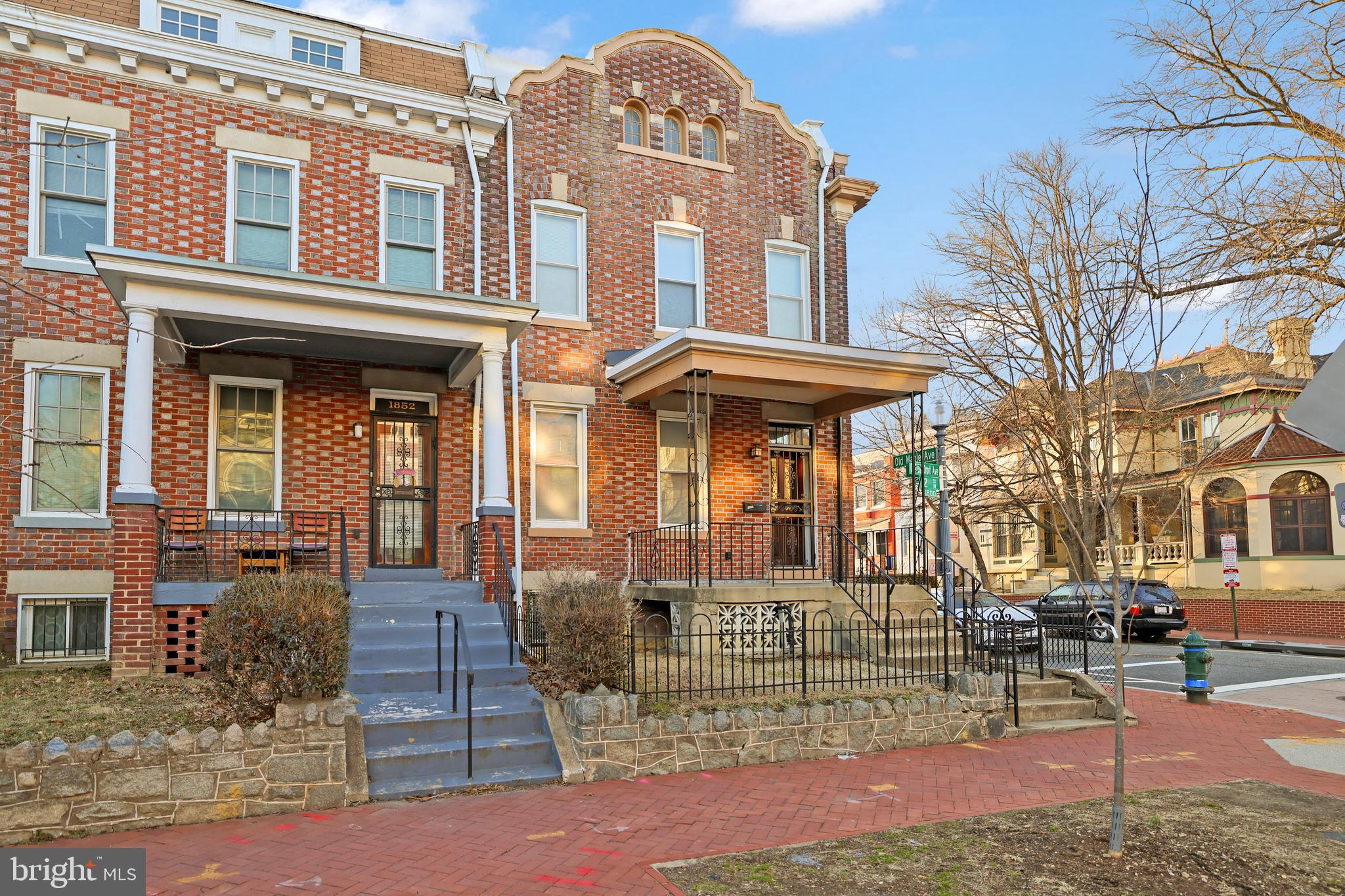 1854 2nd St NW