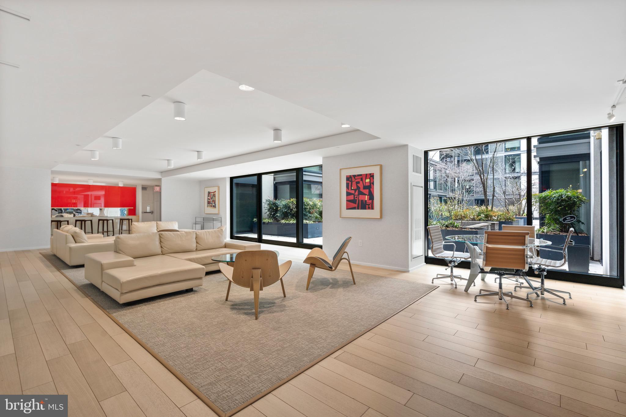 925 H St NW #503