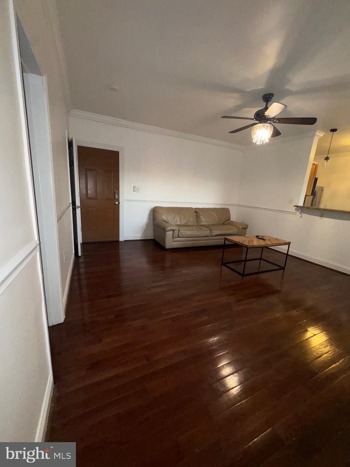 315 EVARTS ST NE #109