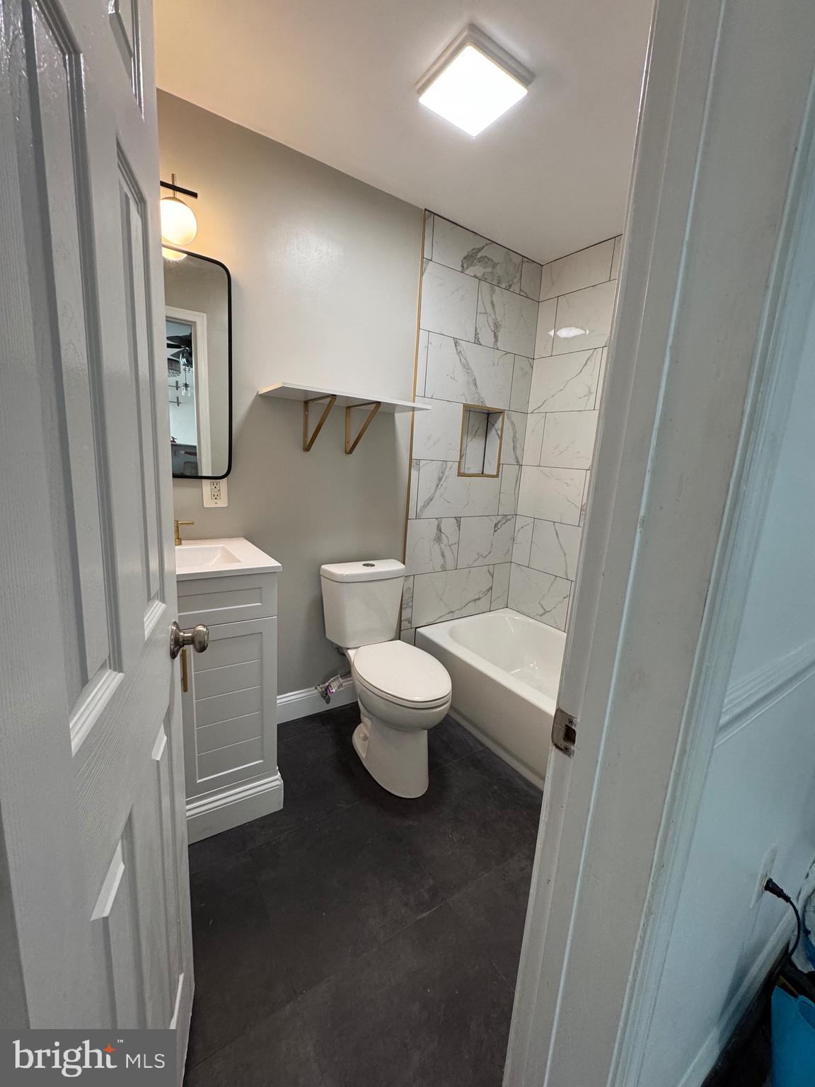 315 EVARTS ST NE #109