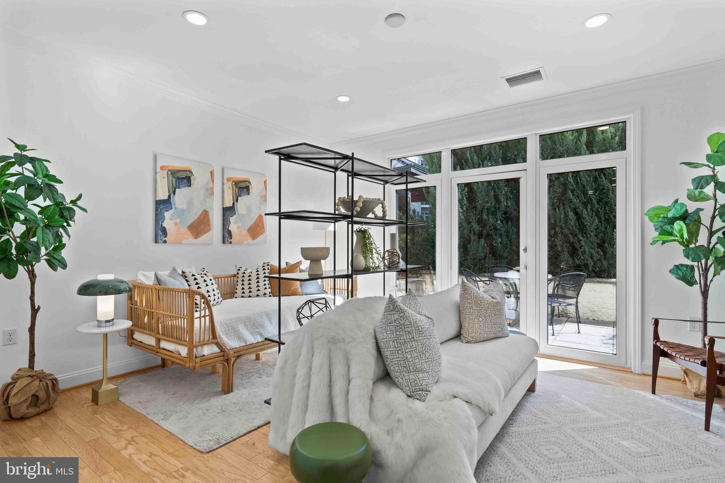 1391 Pennsylvania Ave SE #252