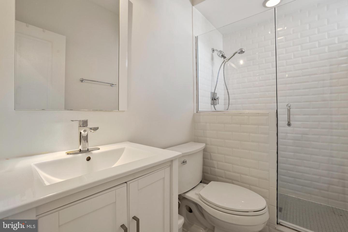 1423 MERIDIAN PL NW #1