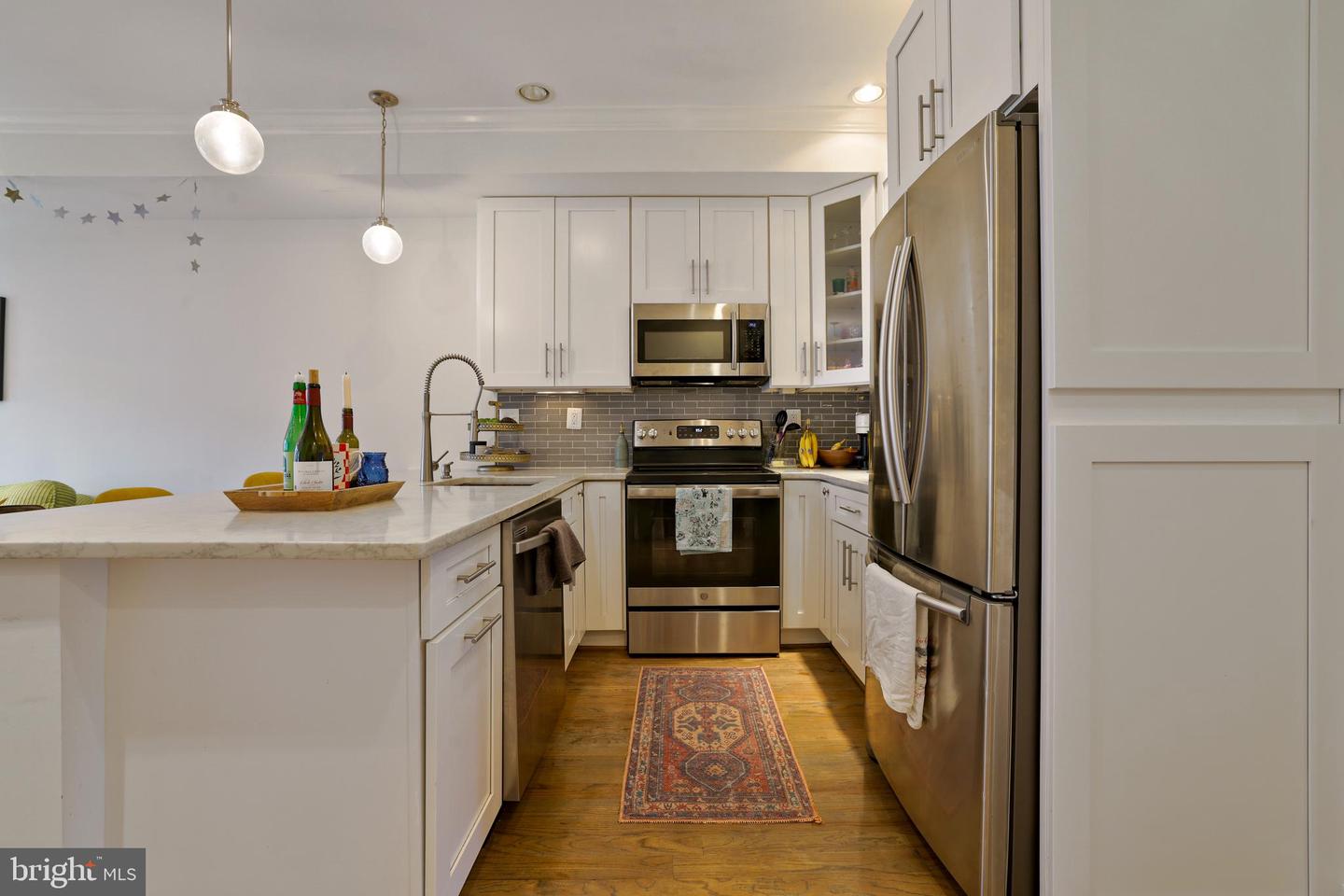 1423 MERIDIAN PL NW #1