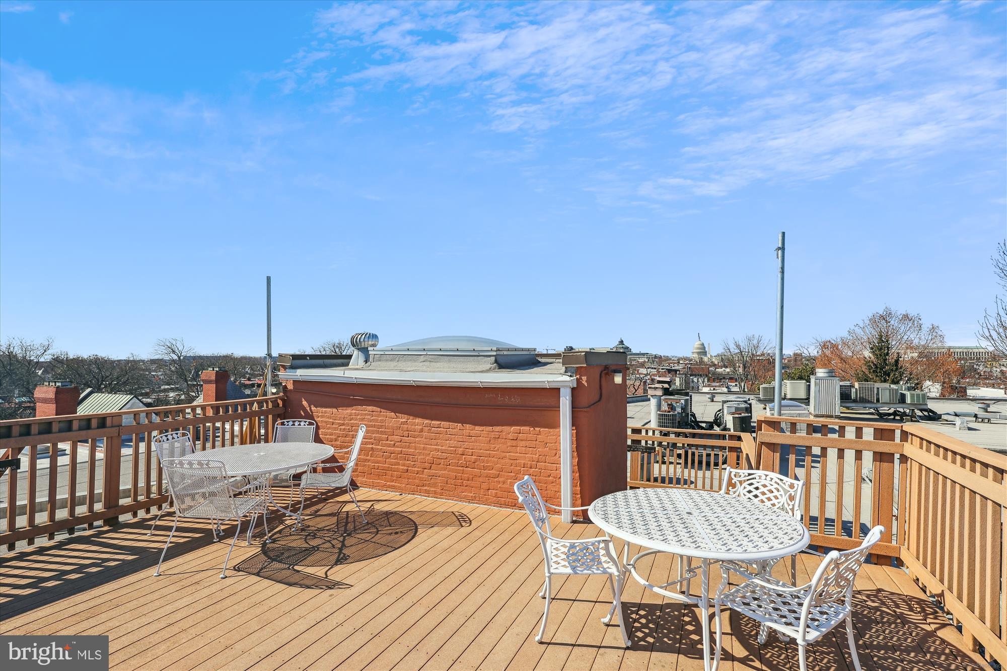 18 9th St NE #207