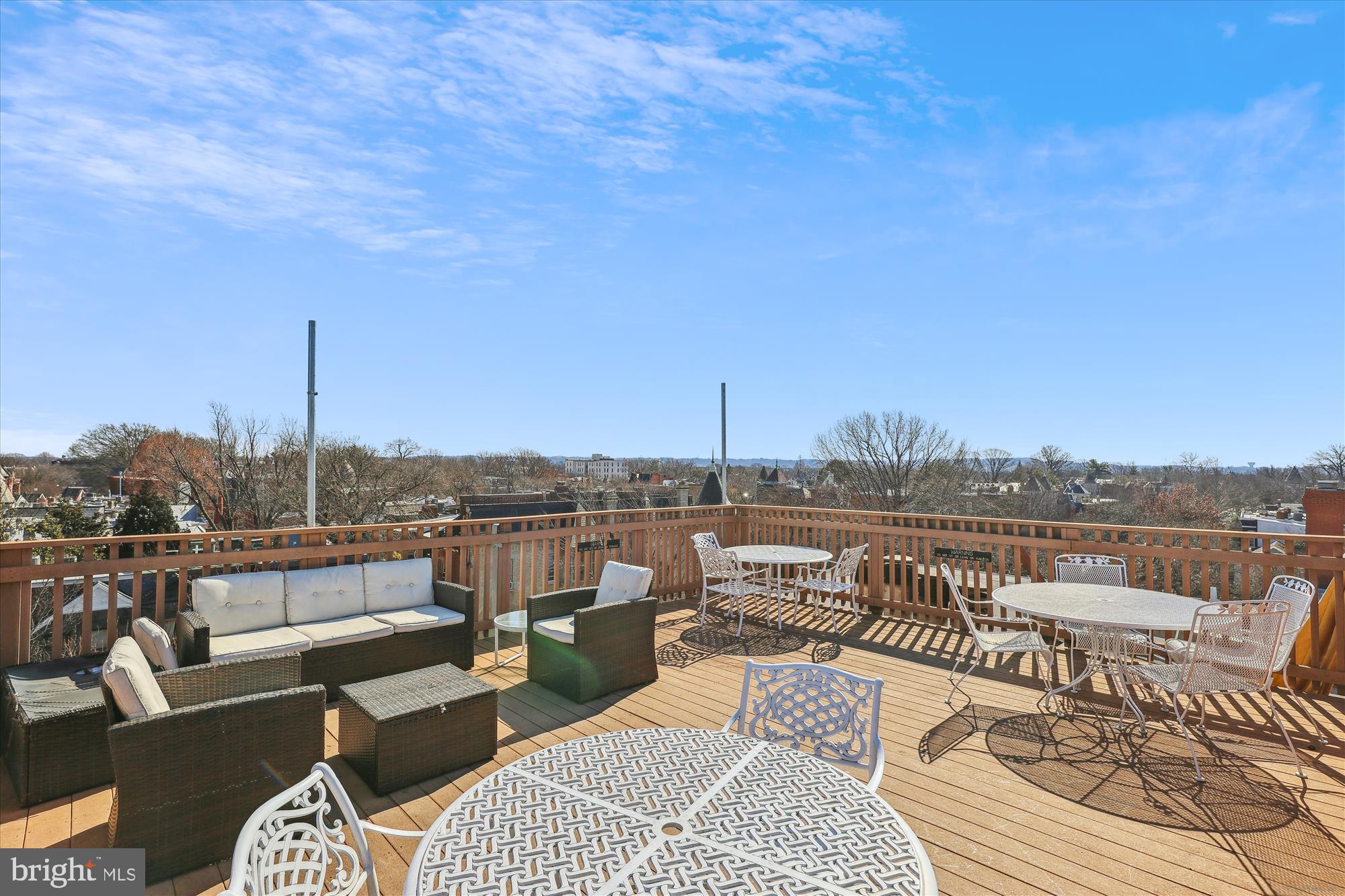 18 9th St NE #207