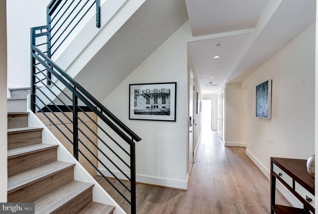1468 Belmont St NW #4e