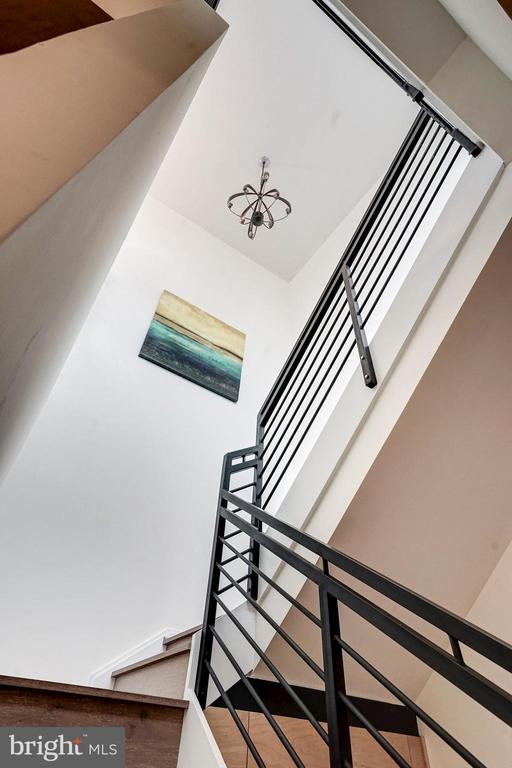 1468 Belmont St NW #4e